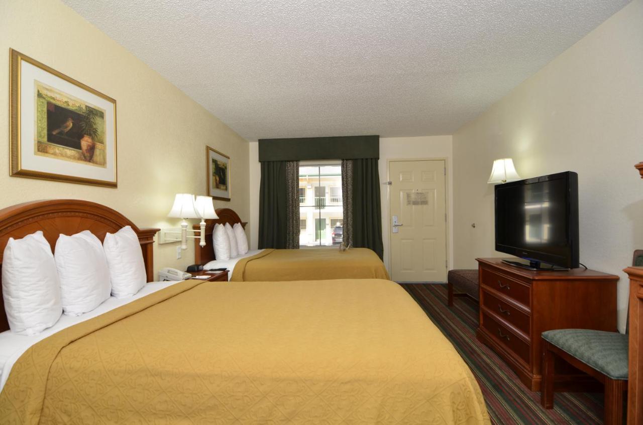 אשוויל Quality Inn & Suites Biltmore East מראה חיצוני תמונה
